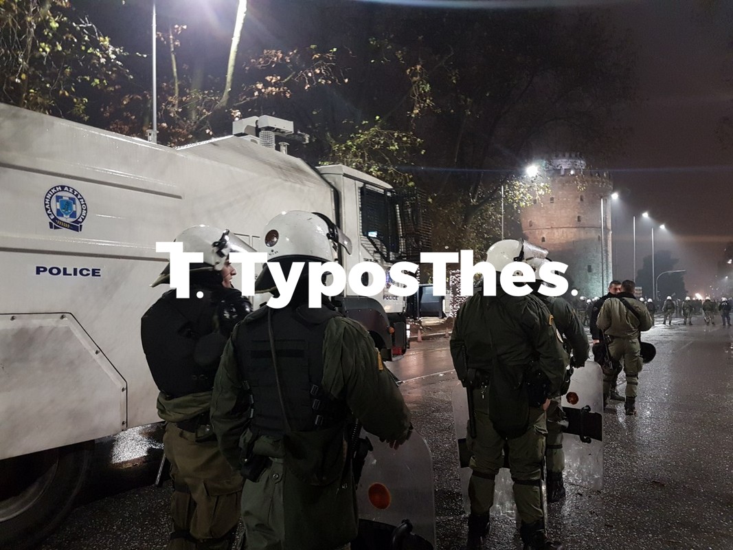 avra-tsipras-3.jpg